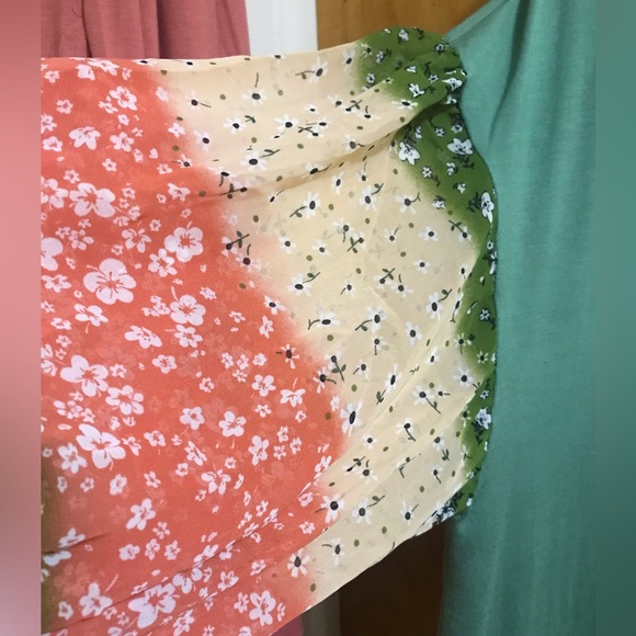 NEW Sage Green Chiffon Print Sleeves Tee 1X EMERALD - Picture 5 of 10